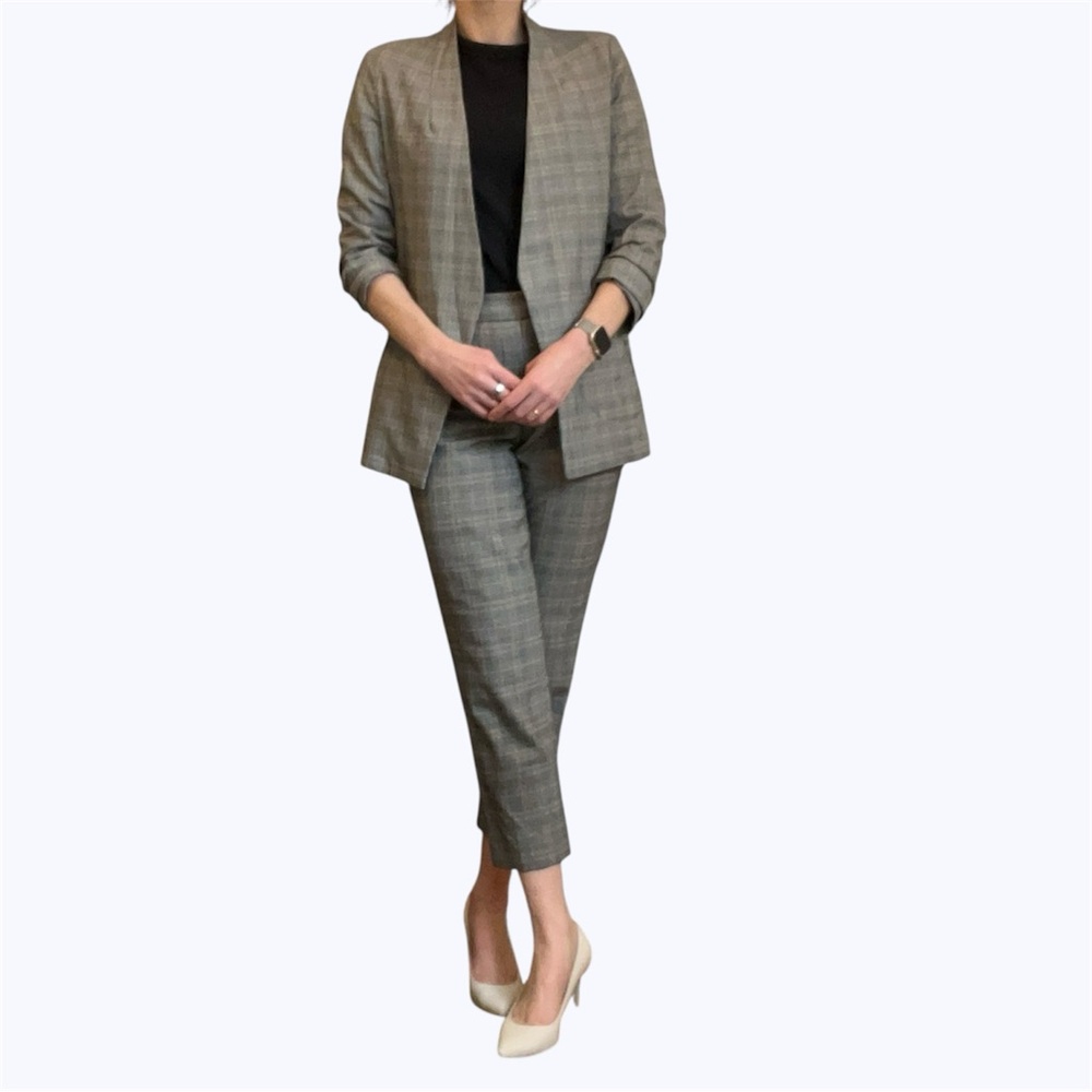 Aritzia Babaton Suit | Power Blazer and Conan Pant, Size 4